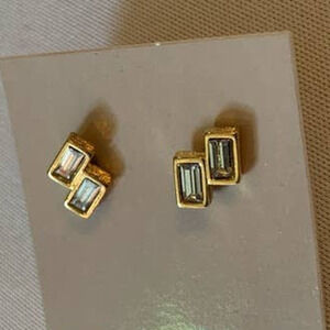 5/ $25 𝅺Rectangular gold earrings light blue stones